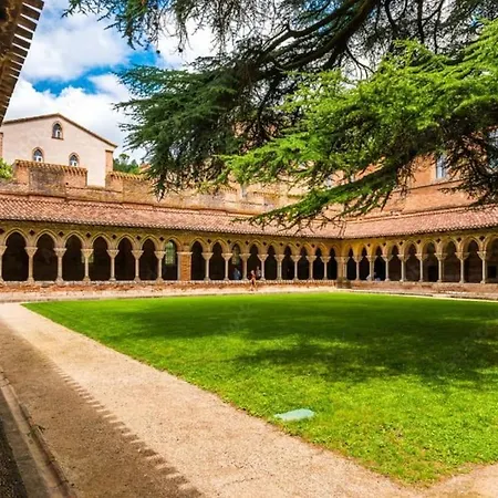 Hyper-centre - Escale Du Cloitre - Netflix- En Rdc モアサック